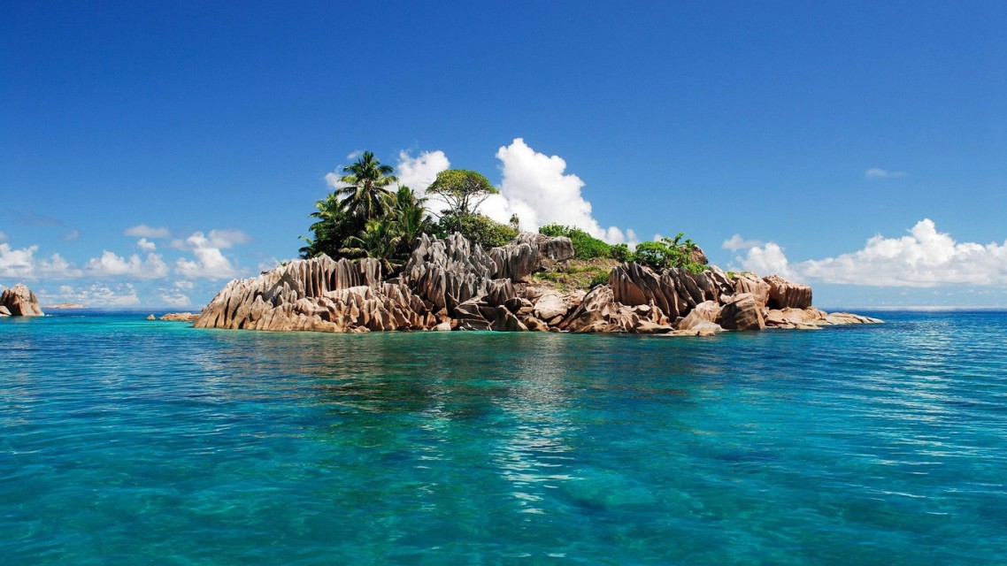 Sailing in the Seychelles