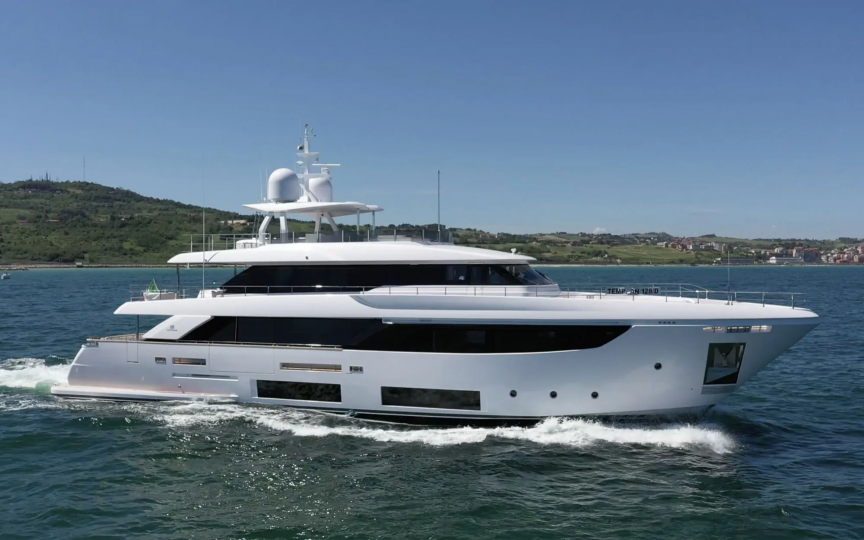 M/Y Adelia