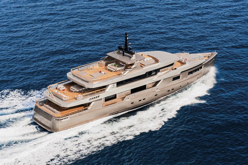 M/Y Giraud