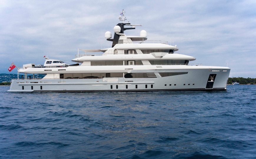 M/Y I Nova