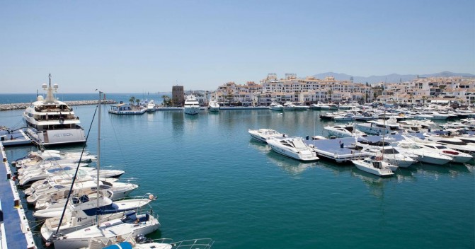 Yacht marinas in Spain