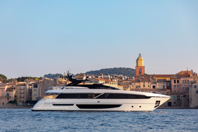 M/Y RAPH SEVEN