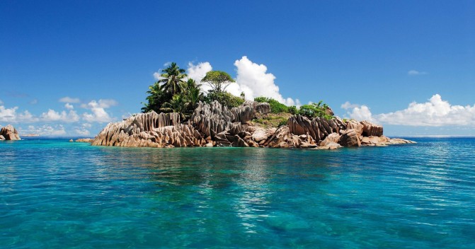 Sailing in the Seychelles